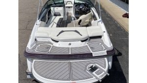 2017 Monterey 204FS